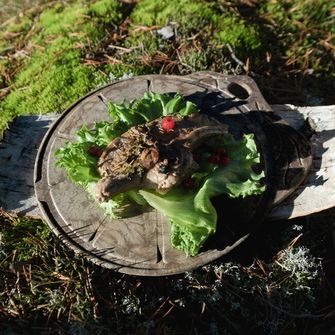 KUPILKA KAARNA M чиния за сервиране, черна